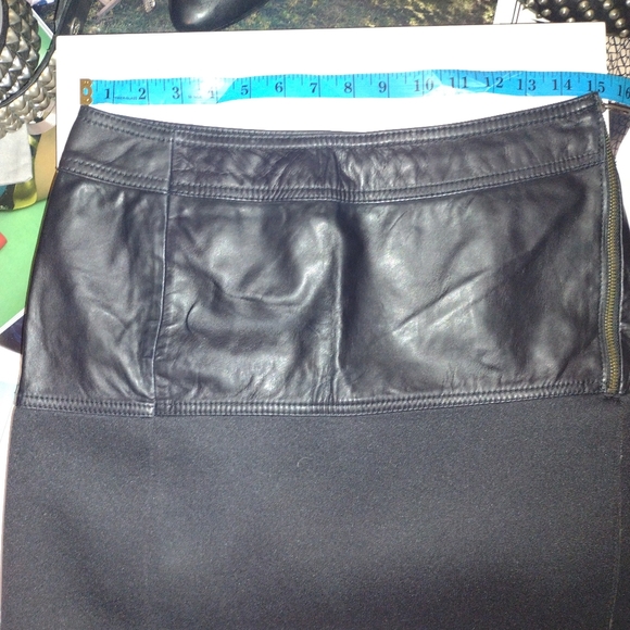 #25 Halogen leather blocked skirt - Picture 4 of 7